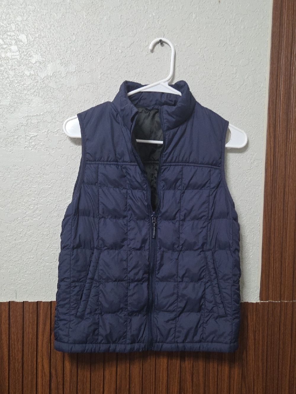 Uniqlo Navy Blue Quilted Puffer Vest Size 12 [1519]